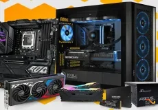 موس، کیبورد و مانیتور روی میز گیمینگ